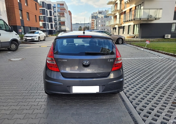 Hyundai I30 cena 18500 przebieg: 259704, rok produkcji 2007 z Warszawa małe 92